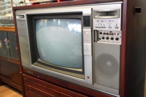 ブラウン管テレビ